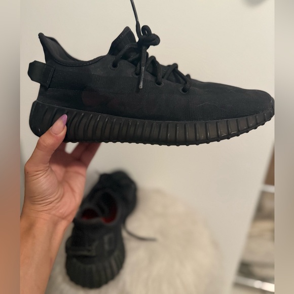 Adidas Yeezy Boost 350 V2 Lace Up Sneakers - Picture 1 of 8